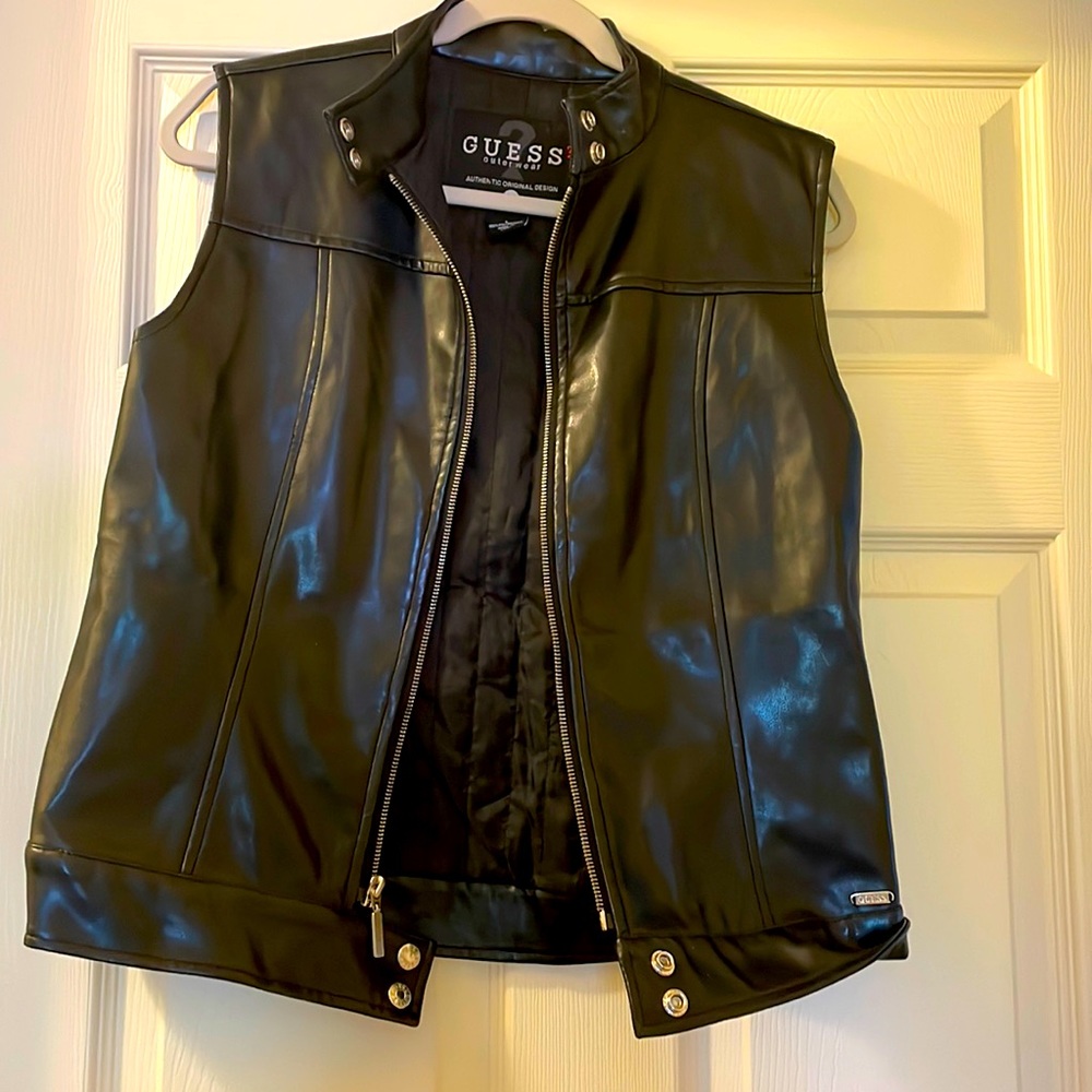 Guess black vest